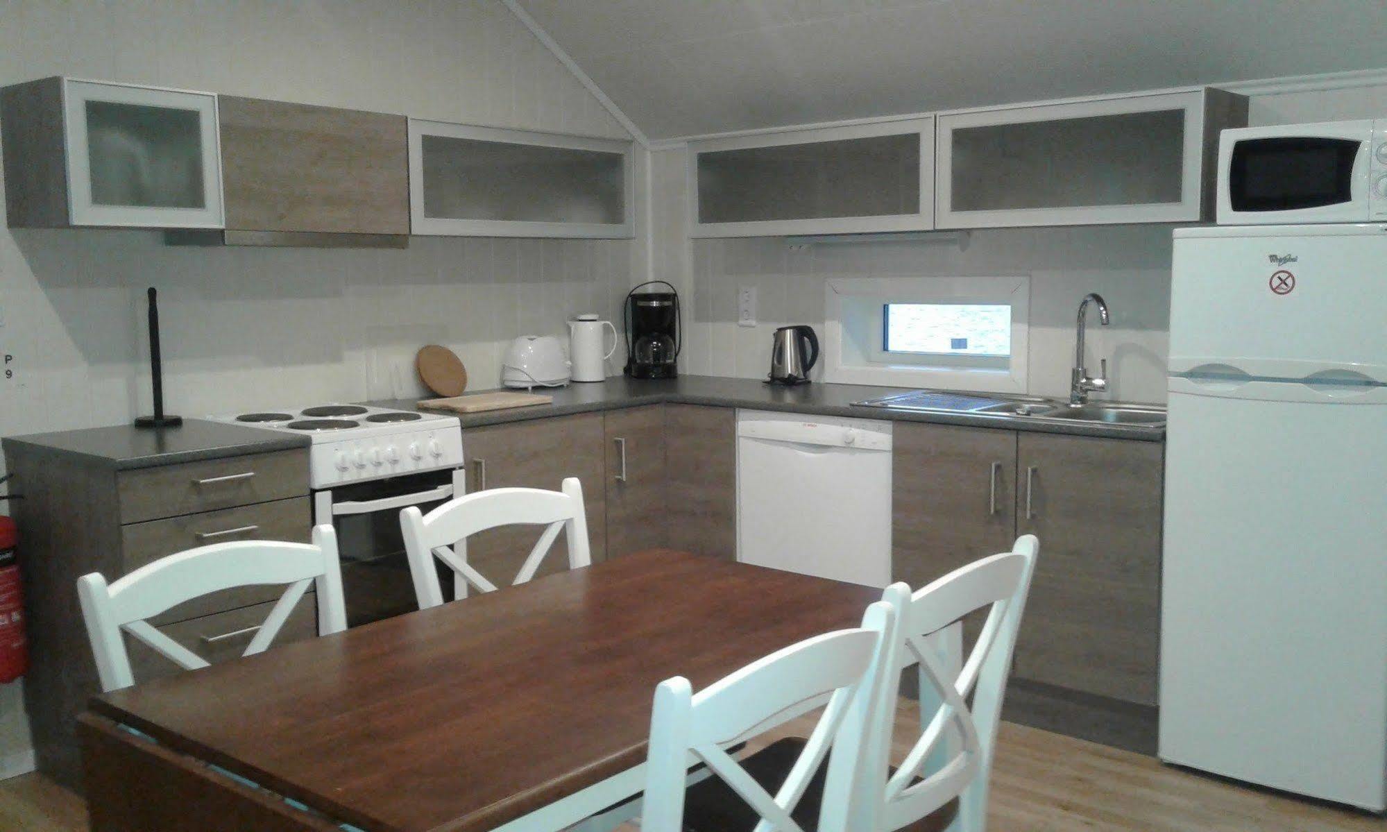 Furoy Hotel Apartments And Boating Sorreisa ภายนอก รูปภาพ